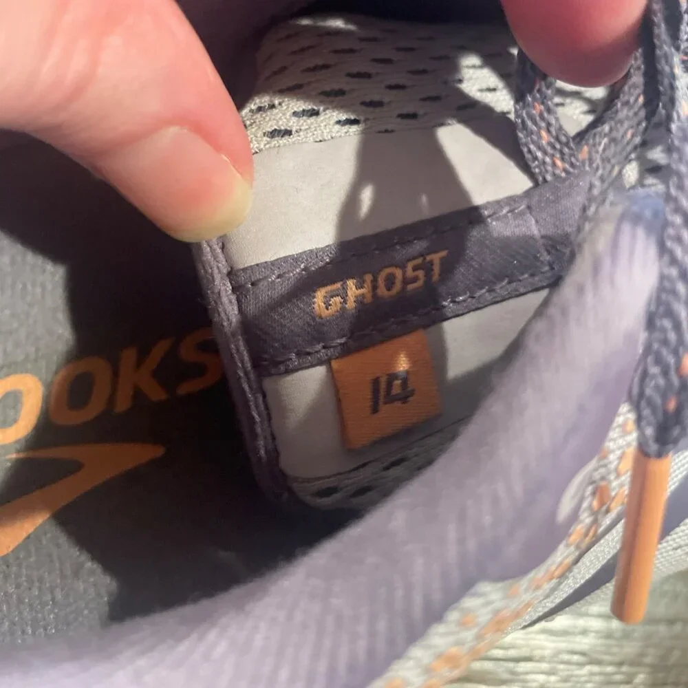 Brooks Ghost 14 Women's Running Shoes in Light Purple and Lavender